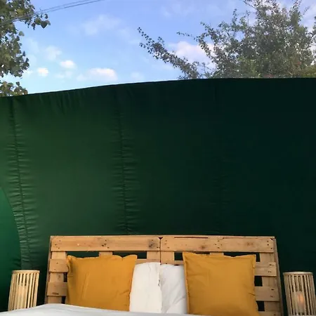 Luxusní stan Bubblewood Gembloux